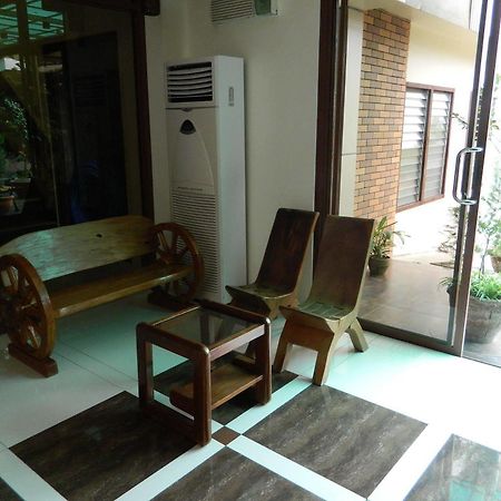 Qanaq Hotell Davao City Eksteriør bilde