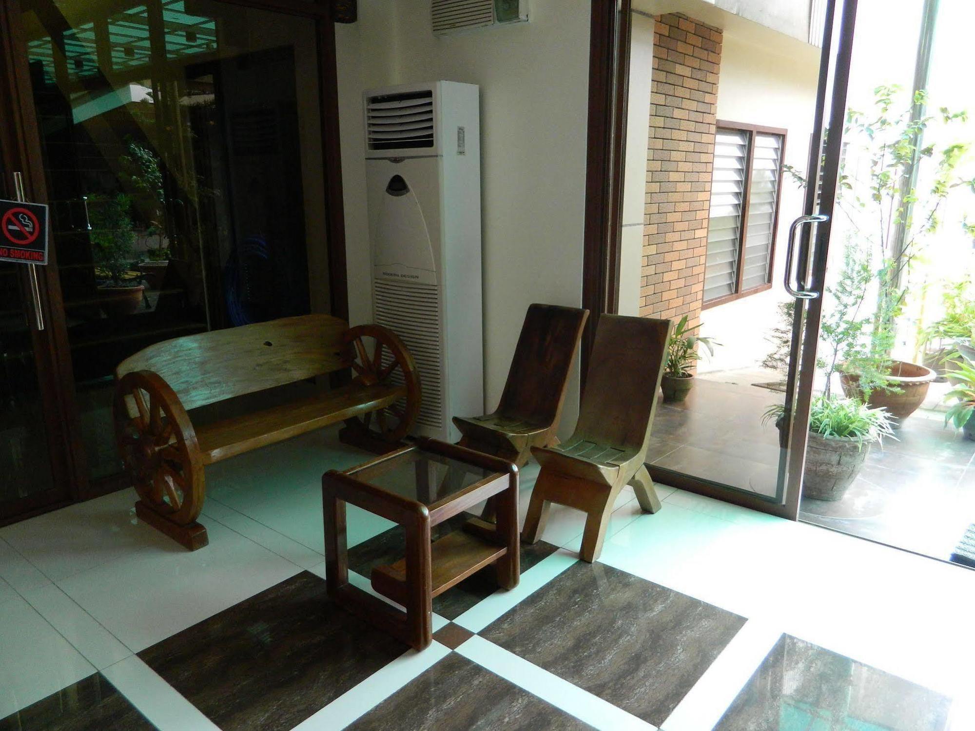 Qanaq Hotell Davao City Eksteriør bilde
